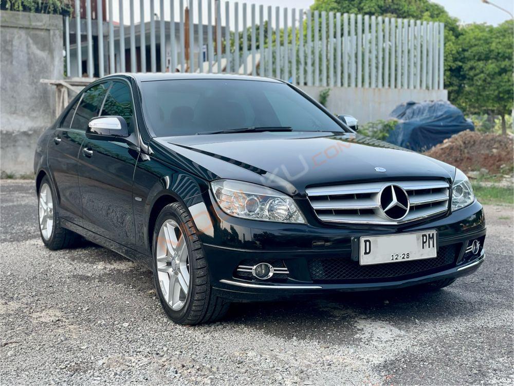 Mobil Mercedes-Benz C-Class 2008
