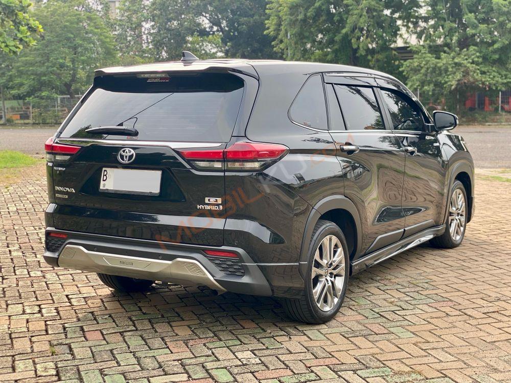 Mobil Toyota Kijang Innova Zenix 2023