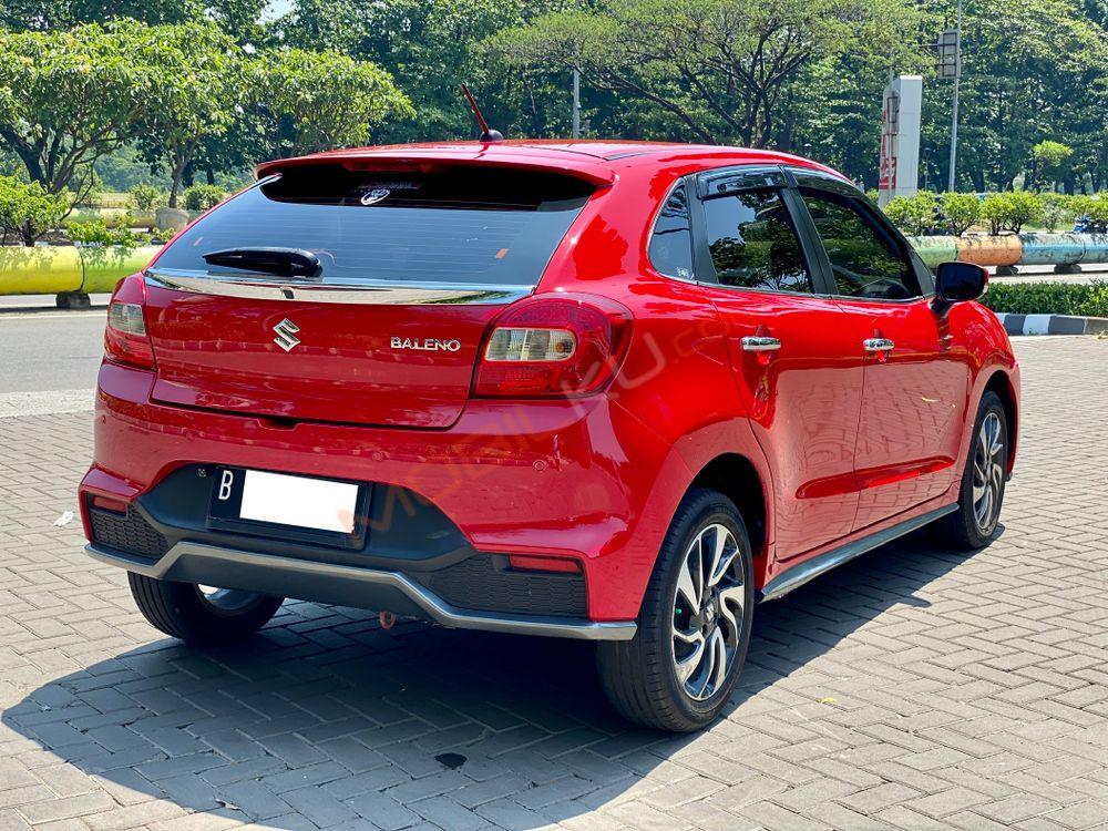 Mobil Suzuki Baleno 2019