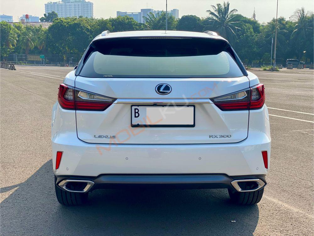 Mobil Lexus RX 2018