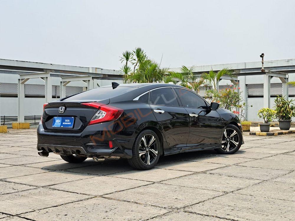 Mobil Honda Civic Sedan 2017