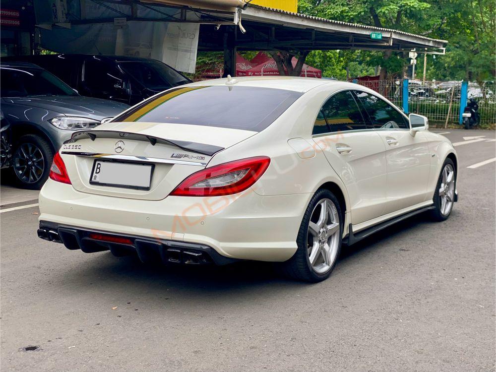 Mobil Mercedes-Benz CLS 2012