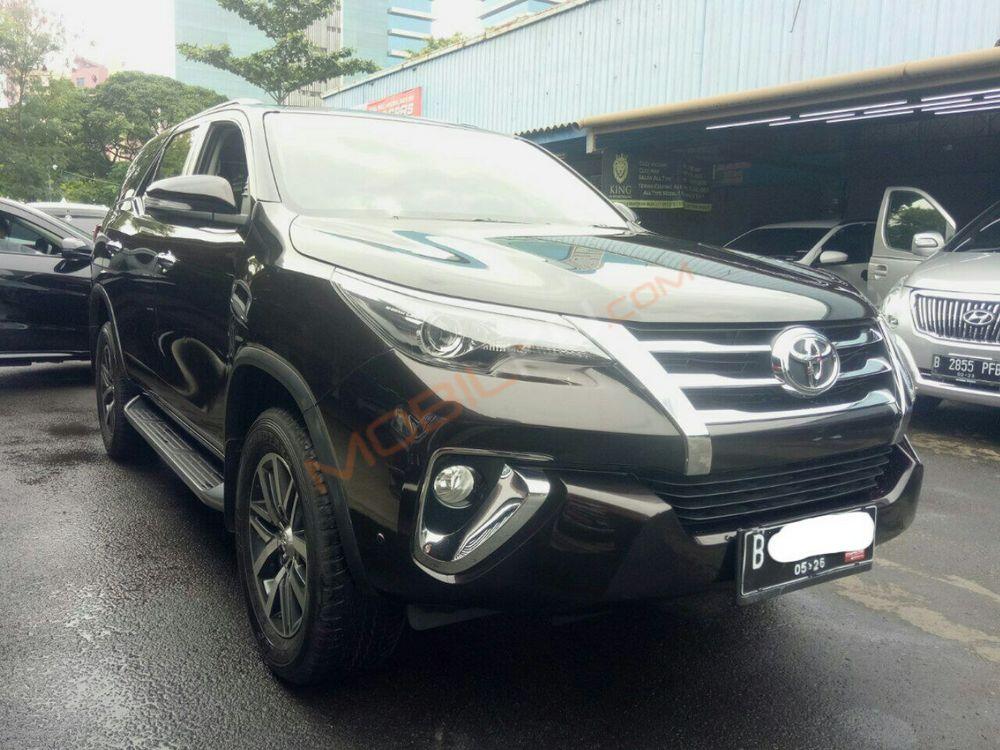 Mobil Toyota Fortuner 2016