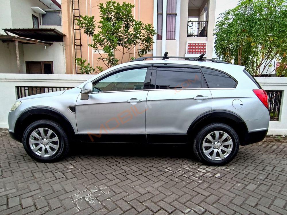 Mobil Chevrolet Captiva 2011