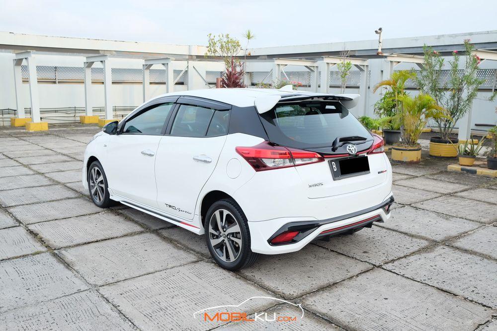 Mobil Toyota Yaris 2019