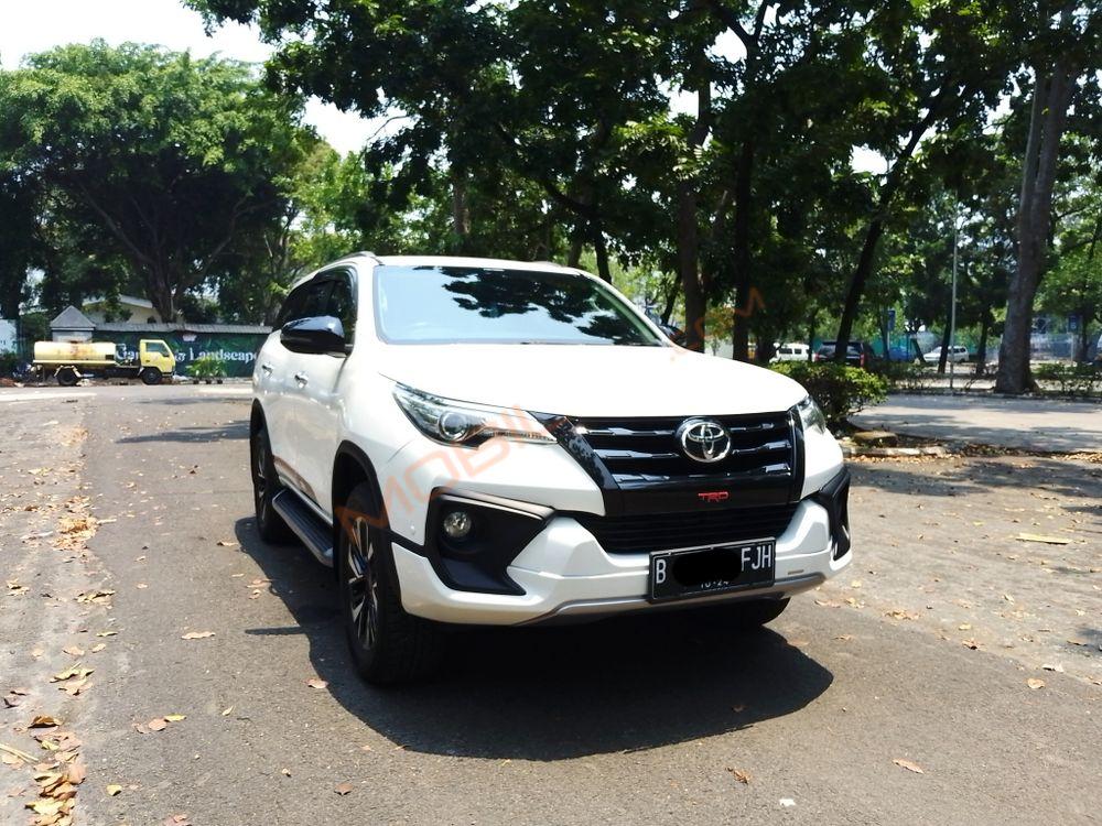 Mobil Toyota Fortuner 2019