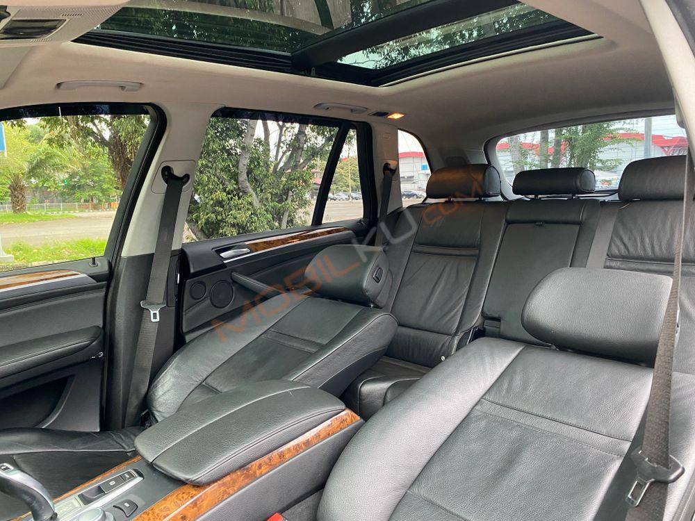 Mobil BMW X5 2008