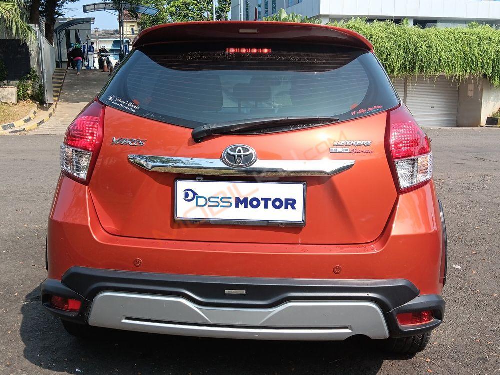 Mobil Toyota Yaris 2017