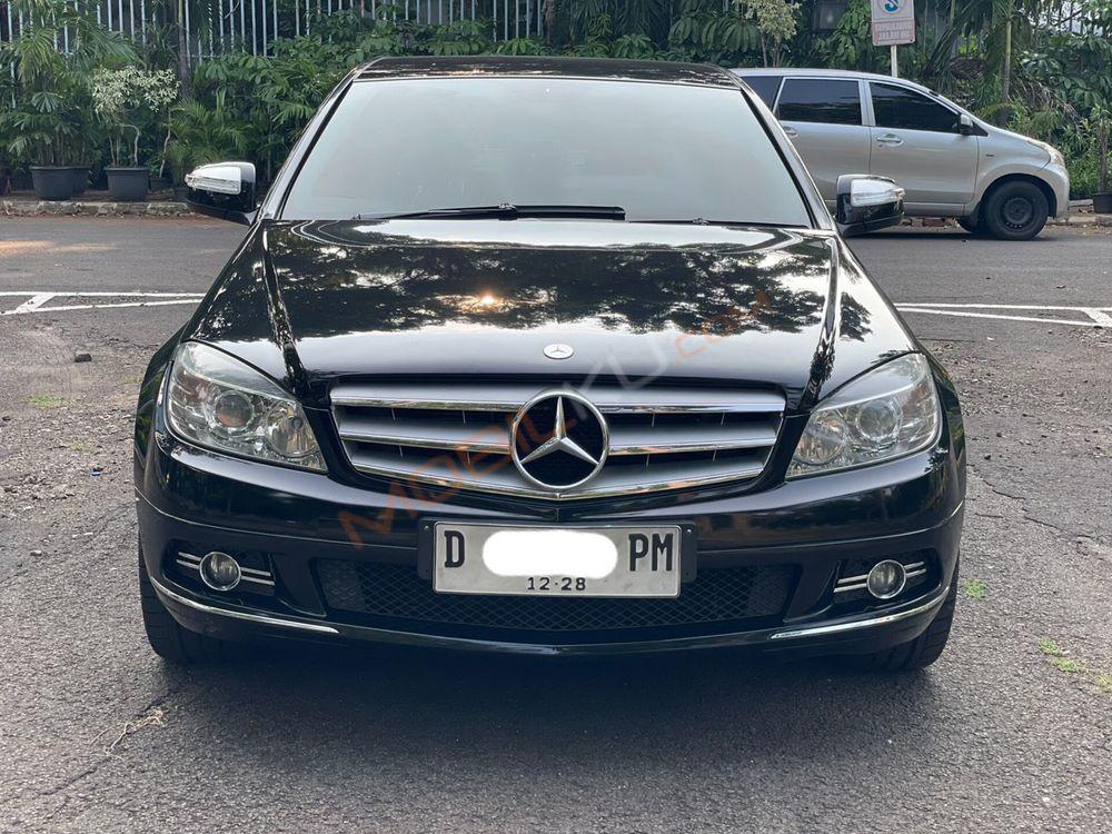 Mobil Mercedes-Benz C-Class 2008