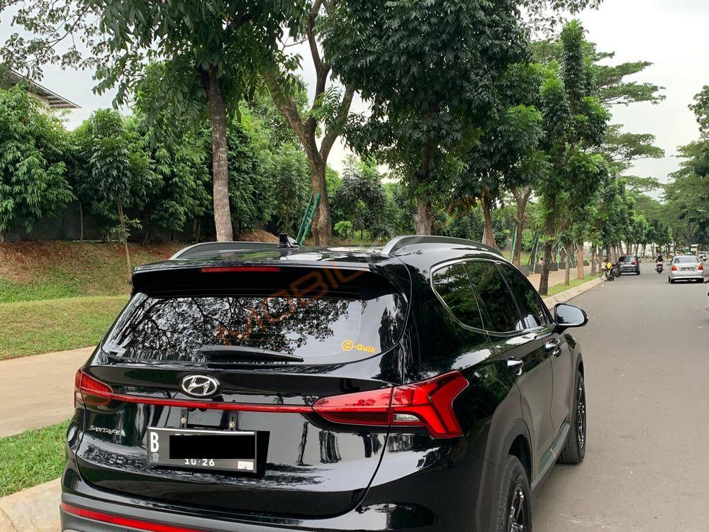 Mobil Hyundai Santa Fe 2021
