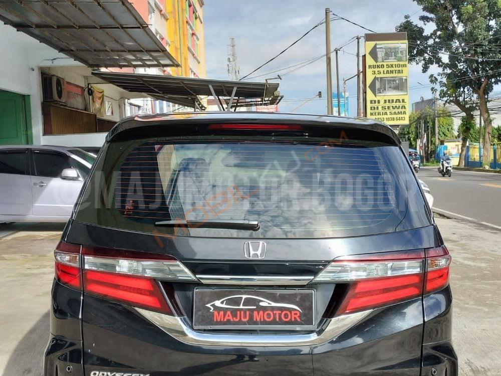 Mobil Honda Odyssey 2019