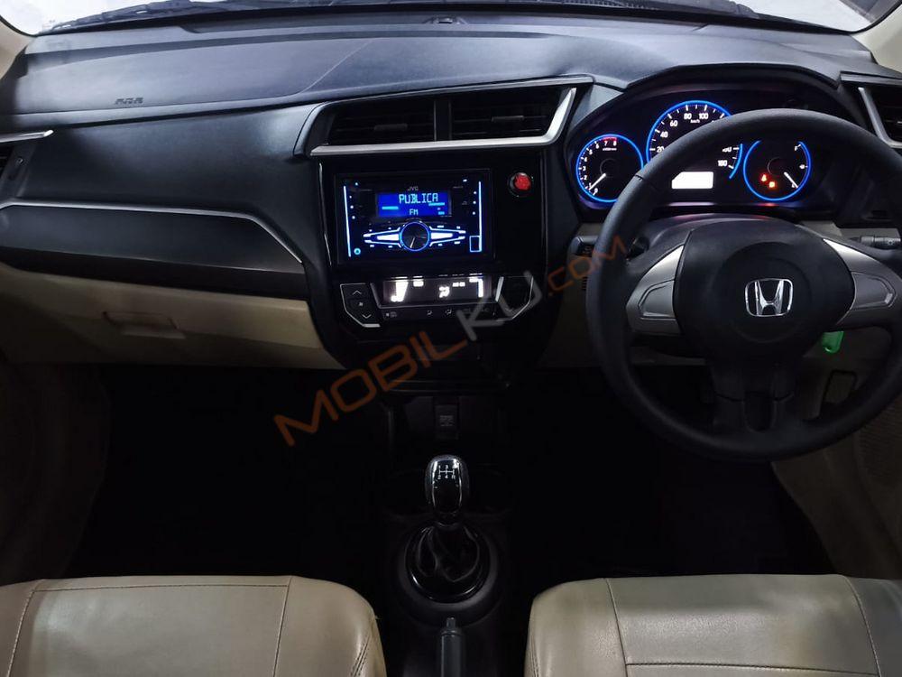 Mobil Honda Mobilio 2017