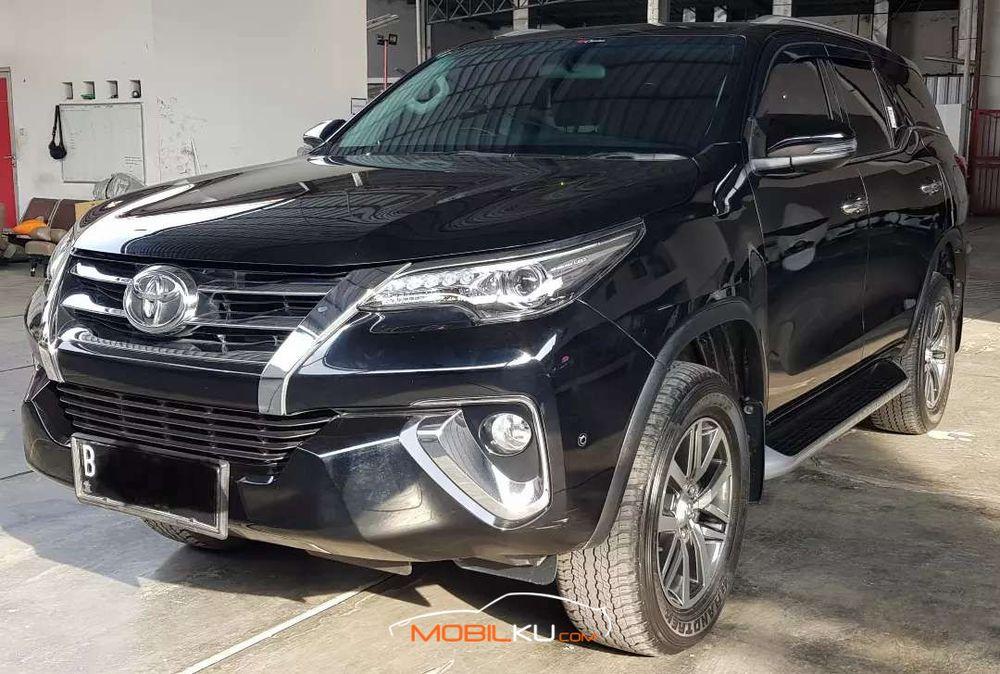 Mobil Toyota Fortuner 2018