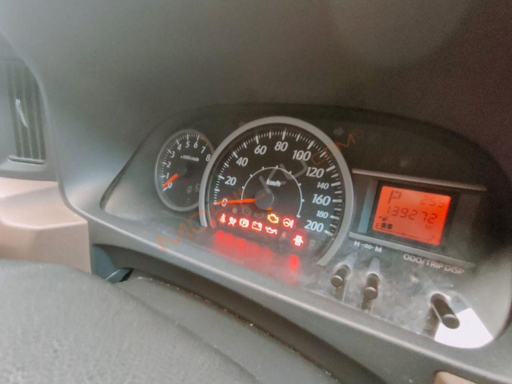 Mobil Toyota Calya 2016