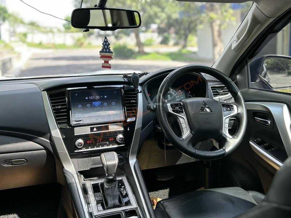Mobil Mitsubishi Pajero Sport 2021