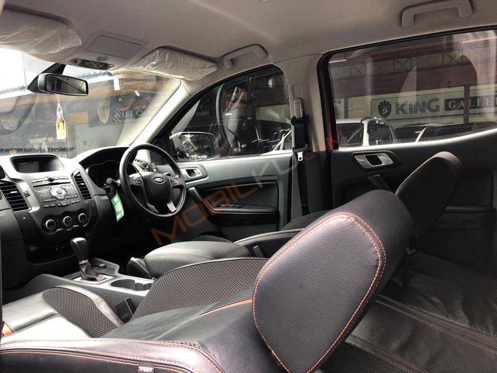 Mobil Ford Ranger 2014