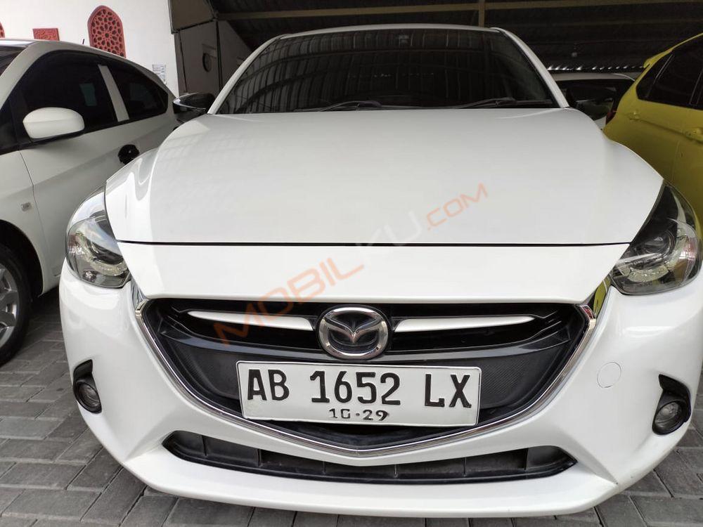 Mobil Mazda 2 Hatchback 2014