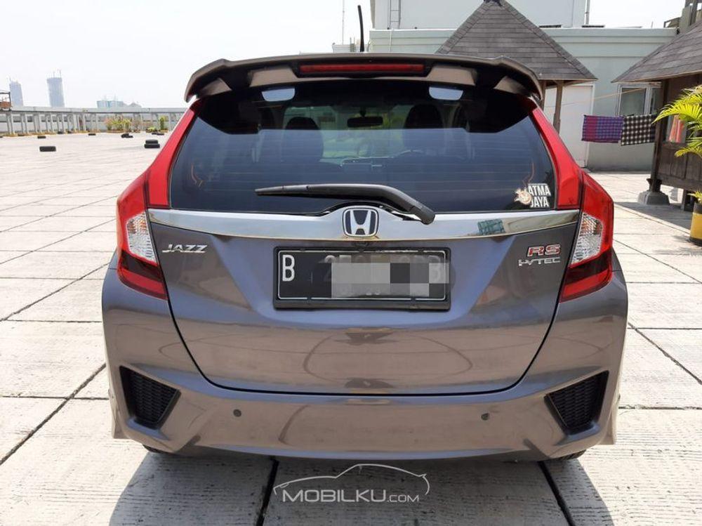 Mobil Honda Jazz 2016