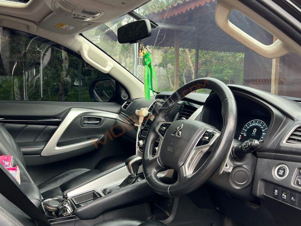 Mobil Mitsubishi Pajero Sport 2021
