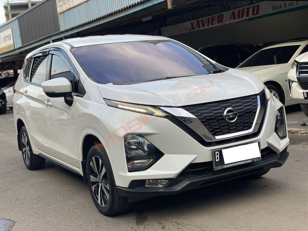 Mobil Nissan Livina 2019
