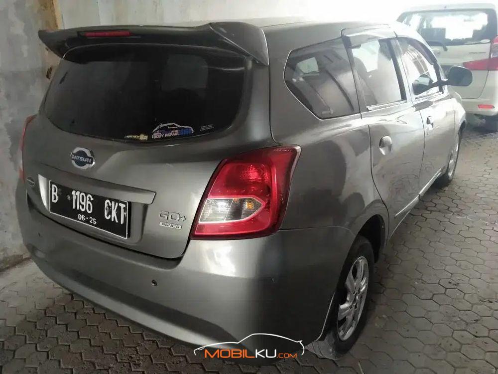 Mobil Datsun GO+ 2015