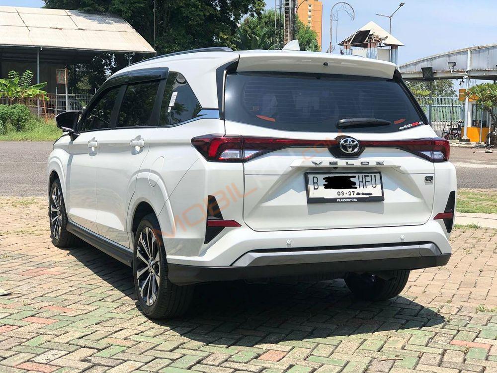 Mobil Toyota Veloz 2022