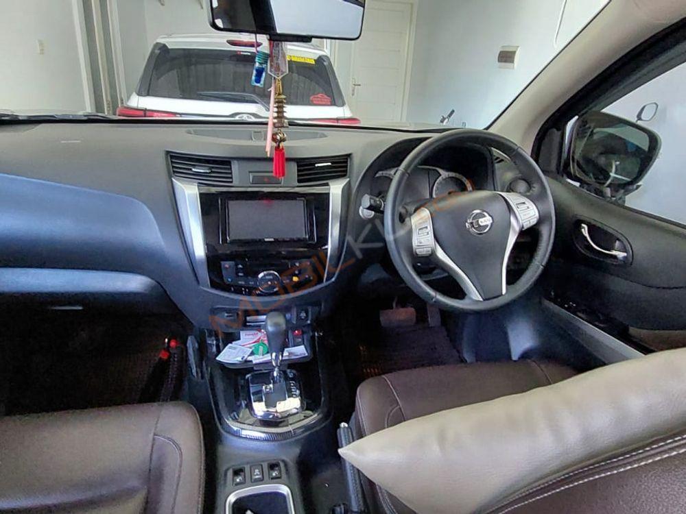 Mobil Nissan Terra 2019