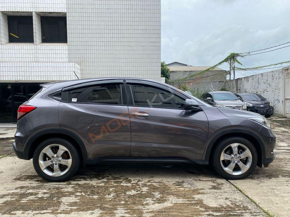 Mobil Honda HR-V 2015