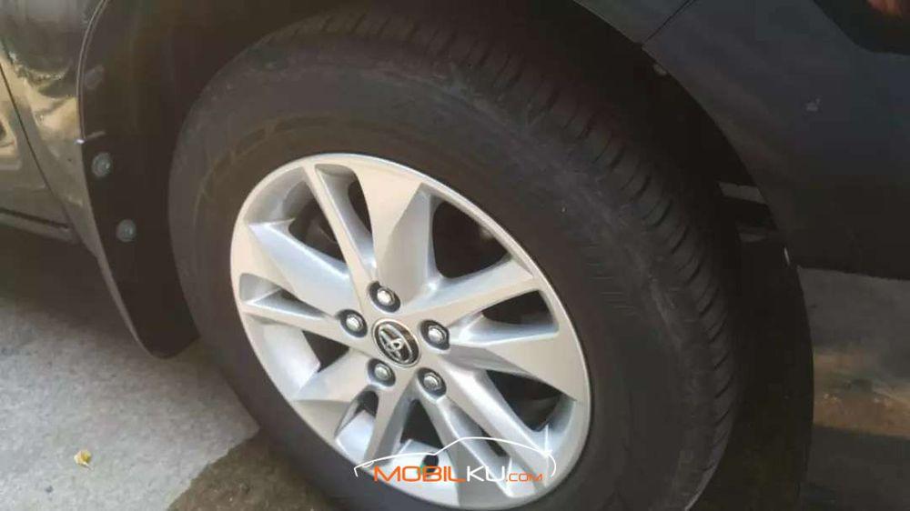 Mobil Toyota Kijang Innova 2017