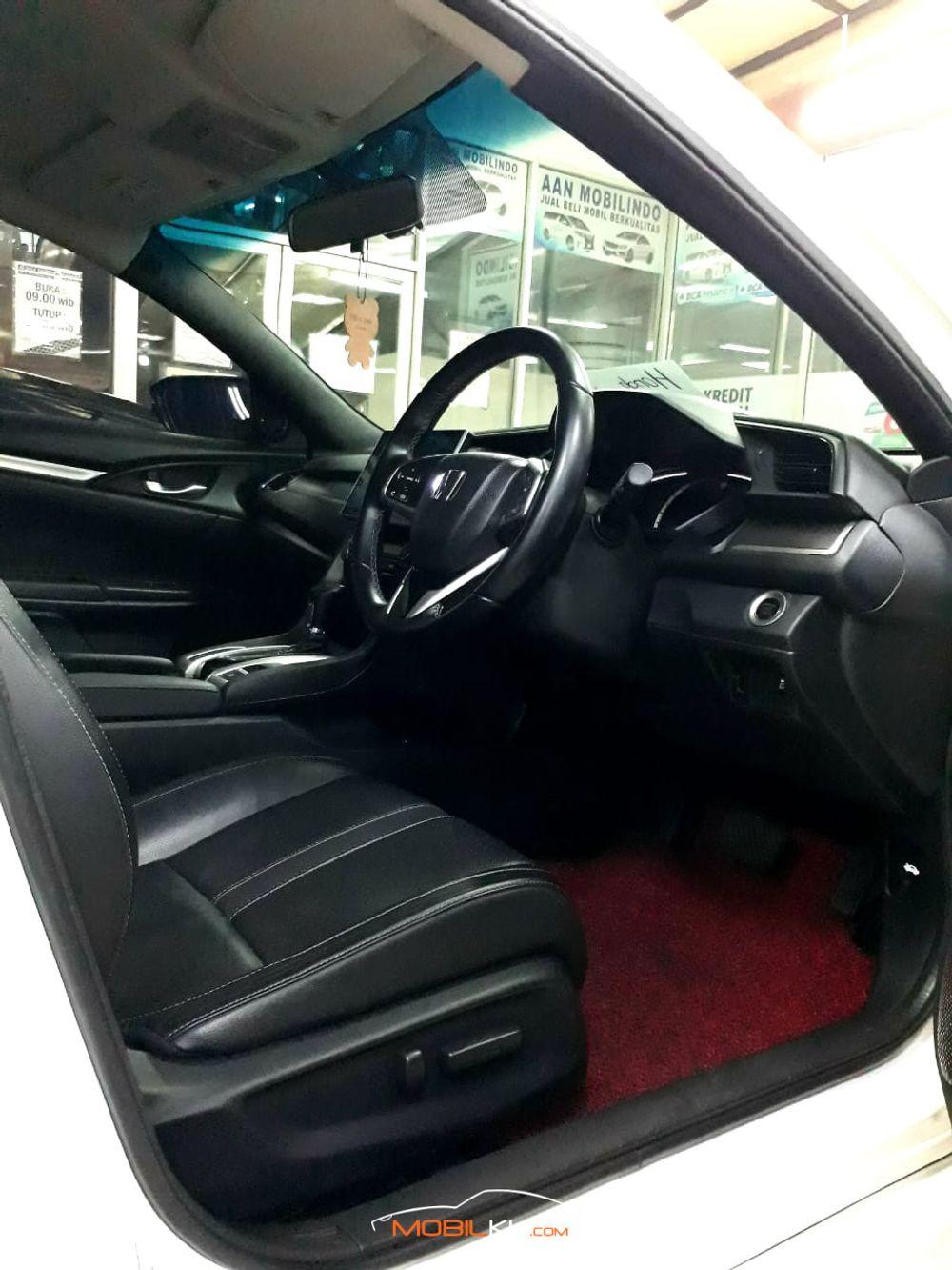 Mobil Honda Civic Sedan 2018