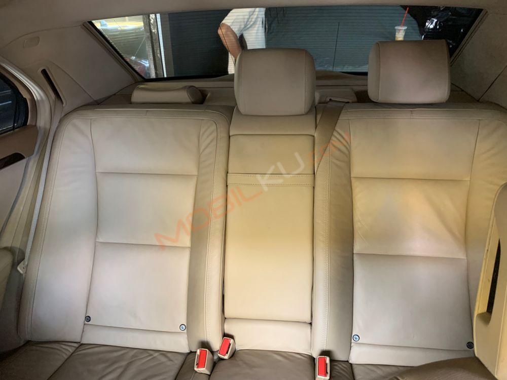 Mobil Mercedes-Benz S-Class 2011