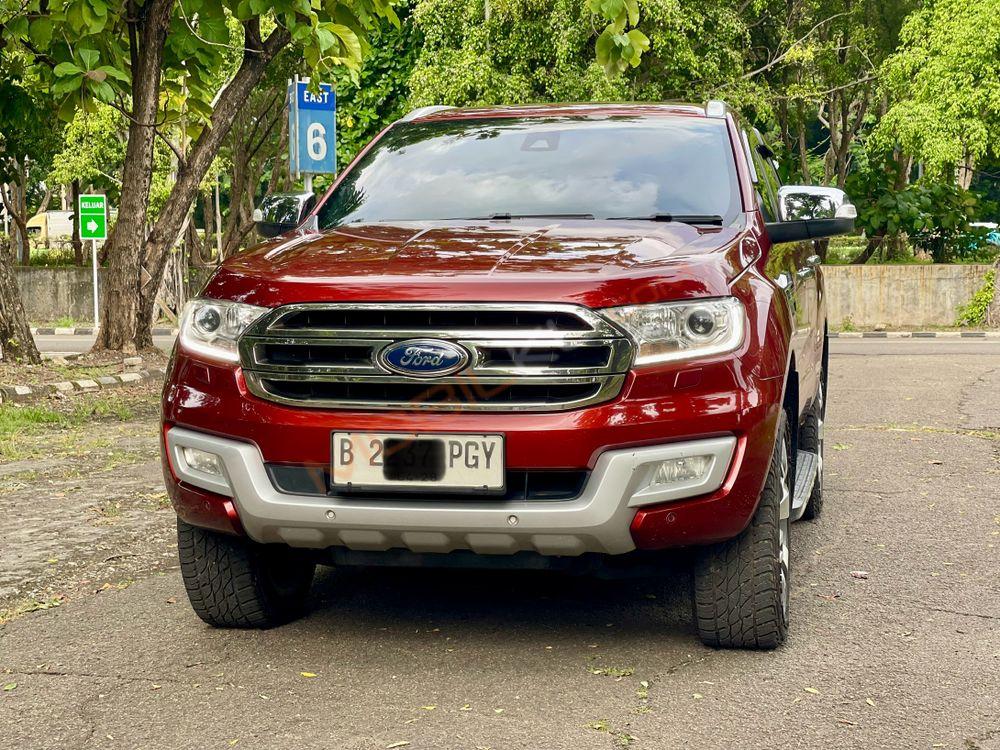 Mobil Ford Everest 2016