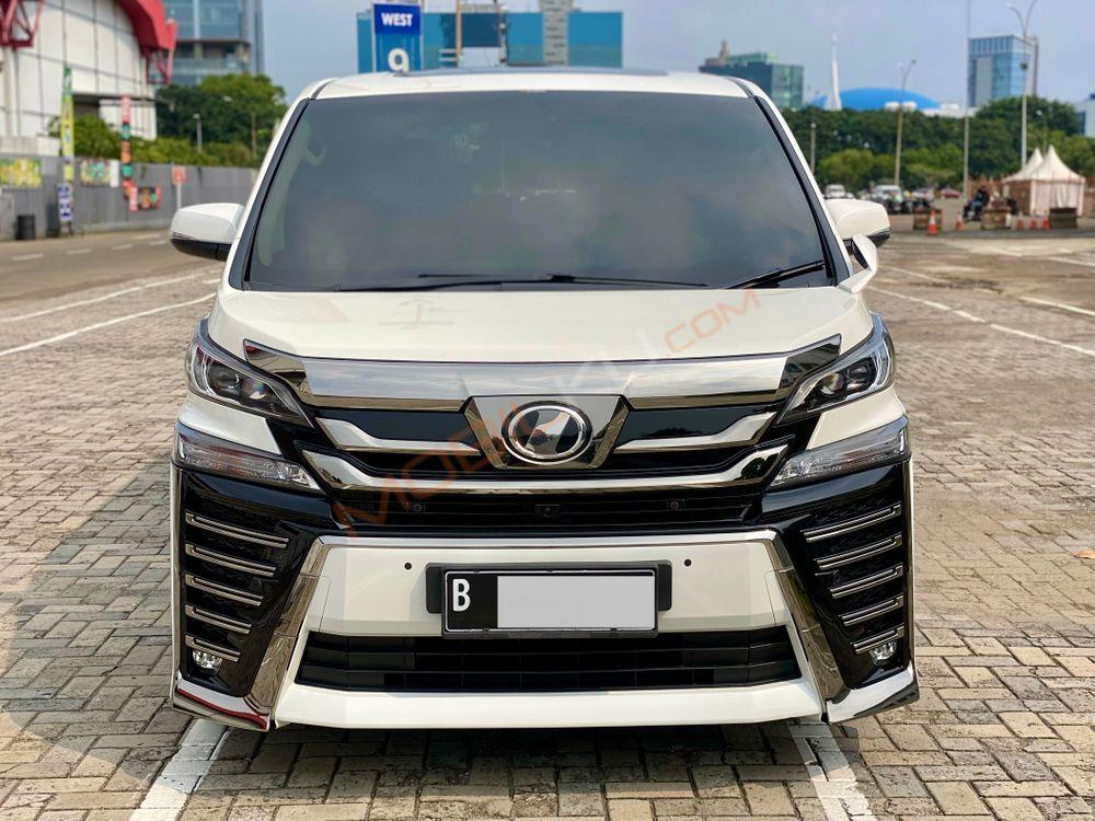 Mobil Toyota Vellfire 2015