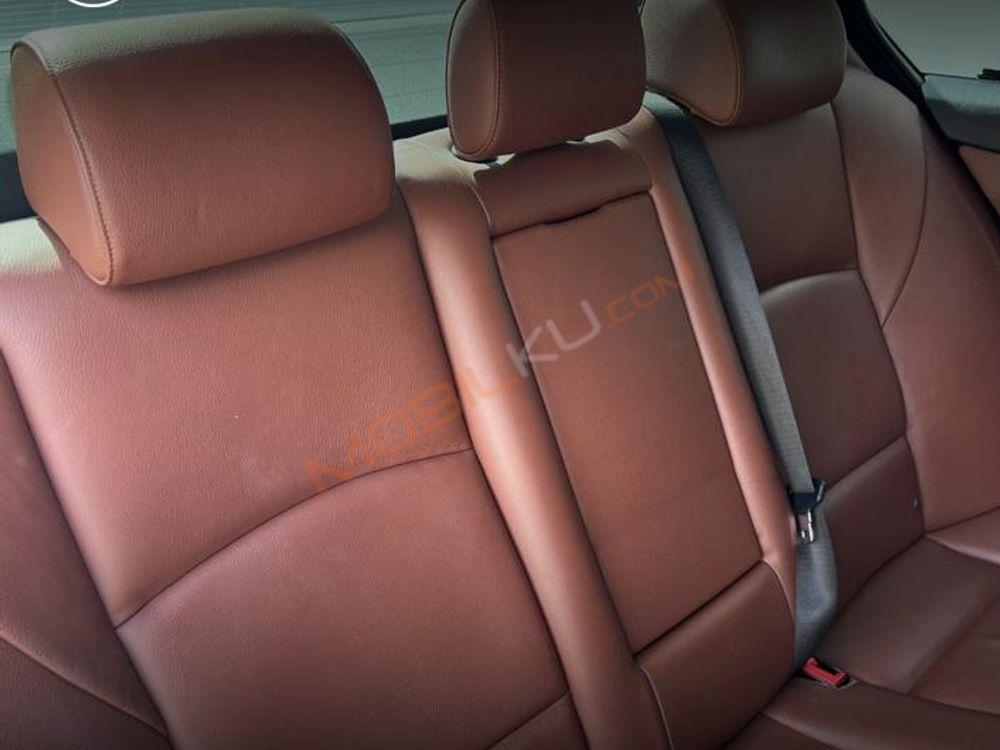 Mobil BMW 5 Series 2016