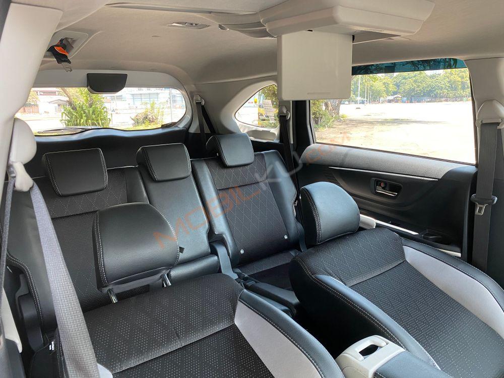 Mobil Toyota Veloz 2022