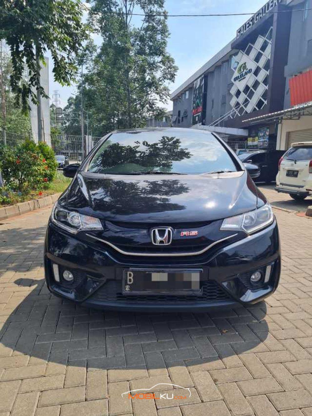 Mobil Honda Jazz 2017