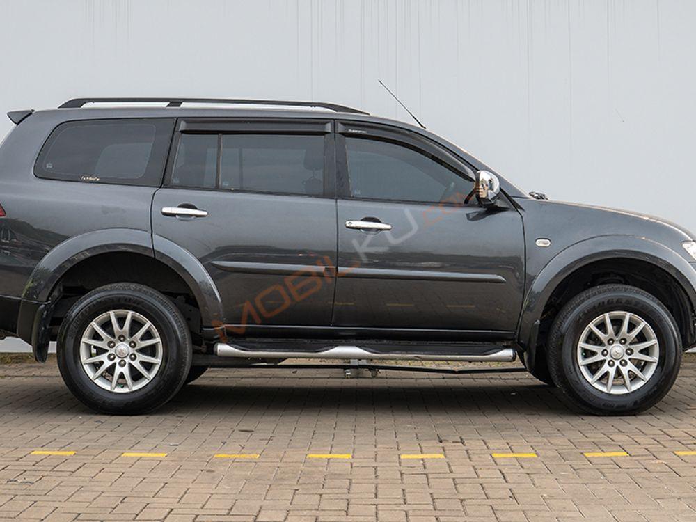 Mobil Mitsubishi Pajero Sport 2010