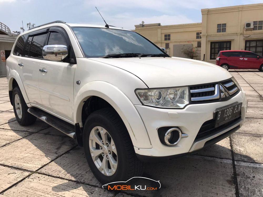 Mobil Mitsubishi Pajero Sport 2014