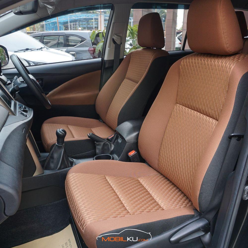 Mobil Toyota Kijang Innova 2019