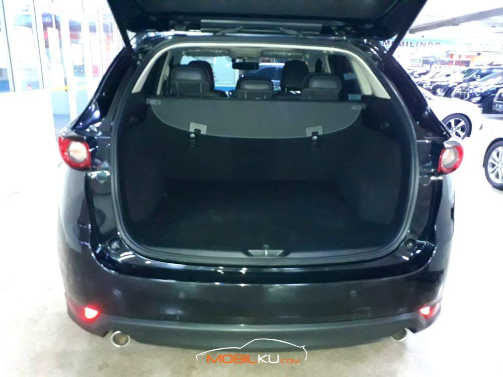 Mobil Mazda CX-5 2017