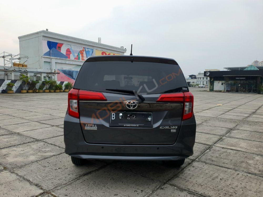 Mobil Toyota Calya 2022