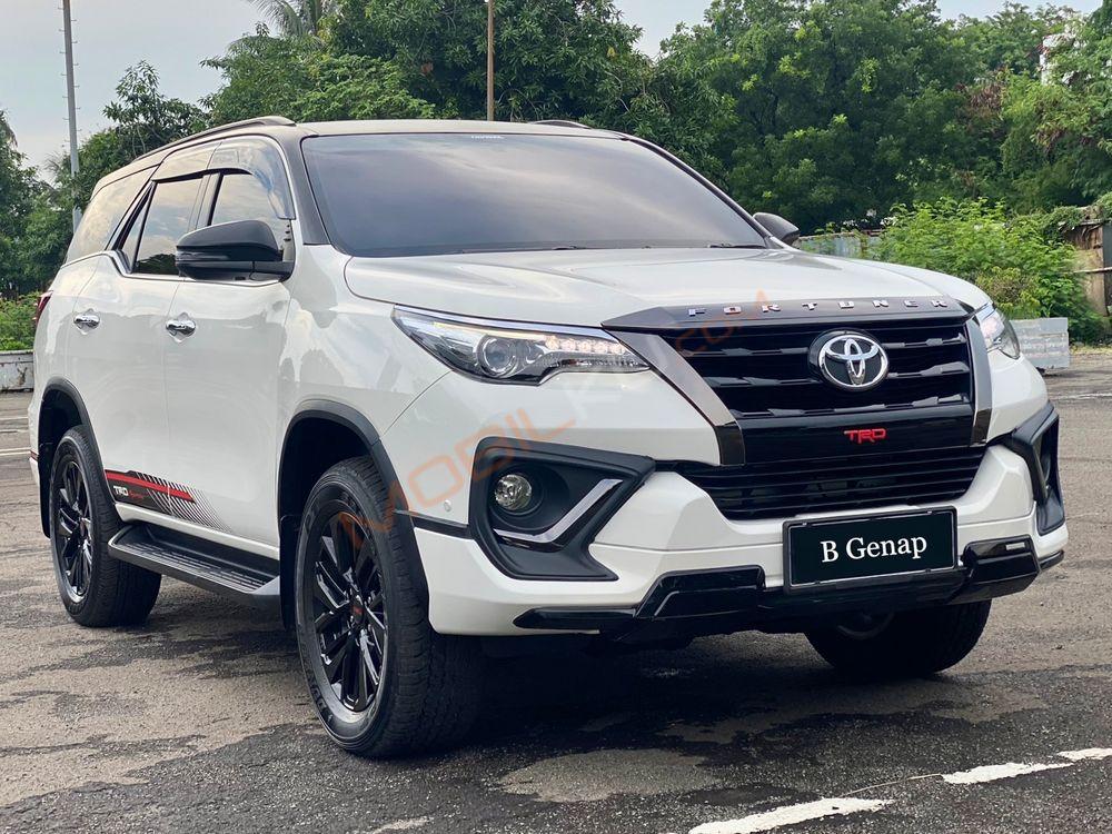 Mobil Toyota Fortuner 2020