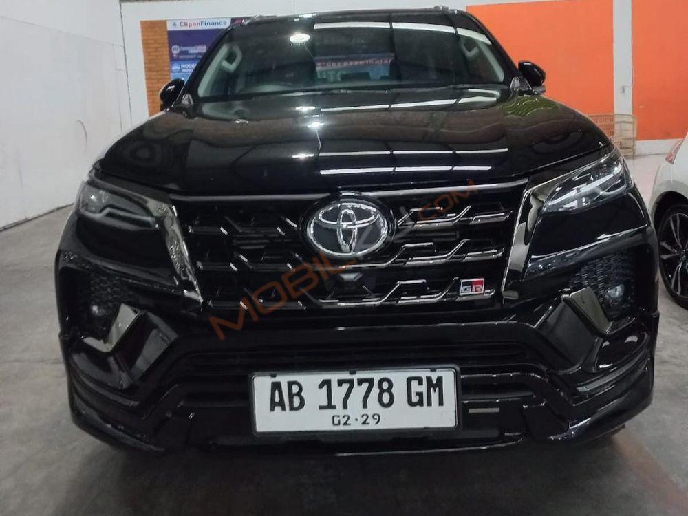 Mobil Toyota Fortuner 2024