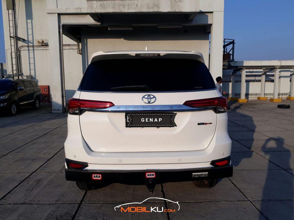 Mobil Toyota Fortuner 2018