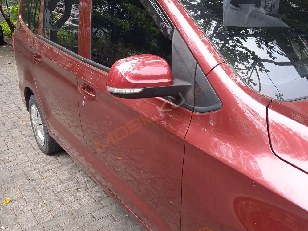 Mobil Wuling Confero 2020