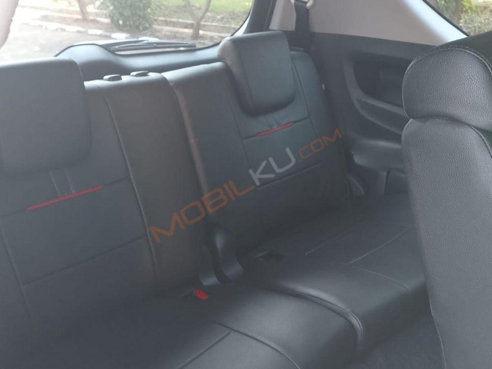 Mobil Toyota Kijang Innova 2024