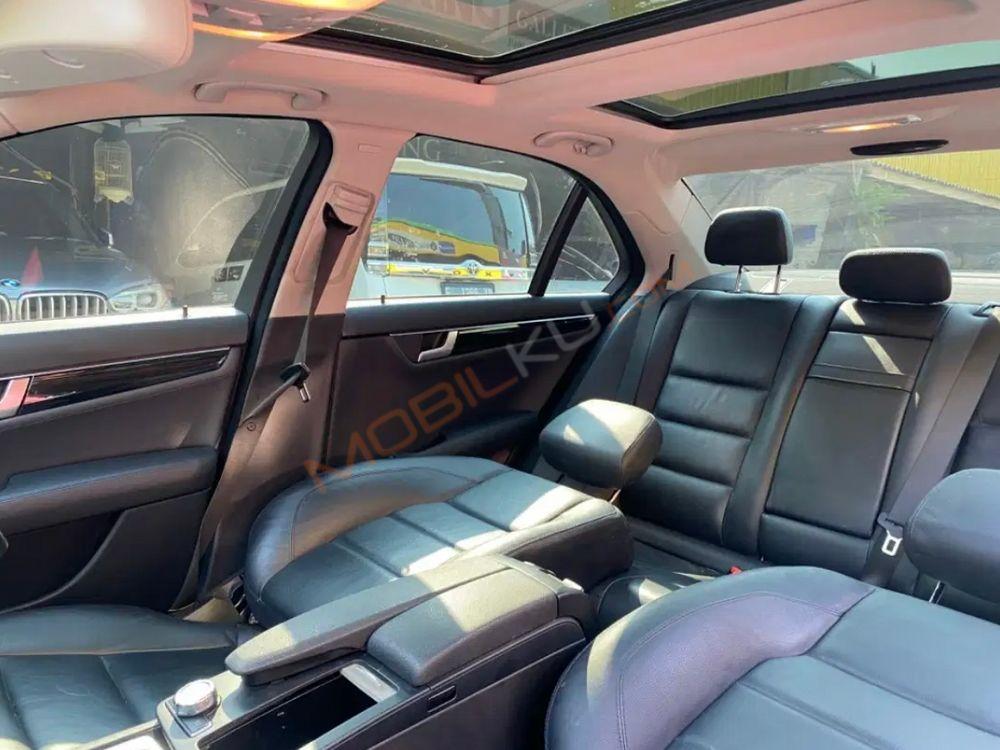 Mobil Mercedes-Benz C-Class 2013