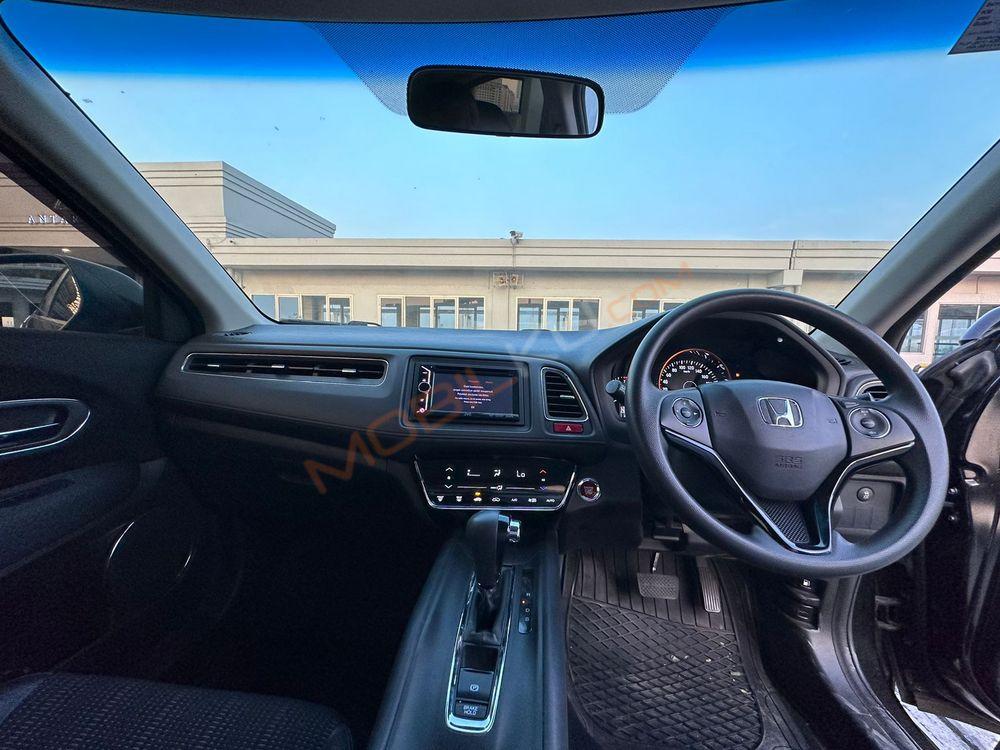 Mobil Honda HR-V 2015