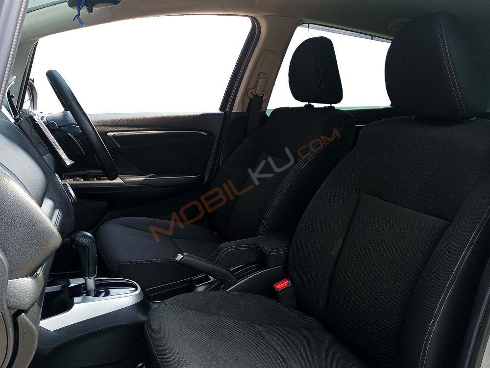 Mobil Honda Jazz 2017