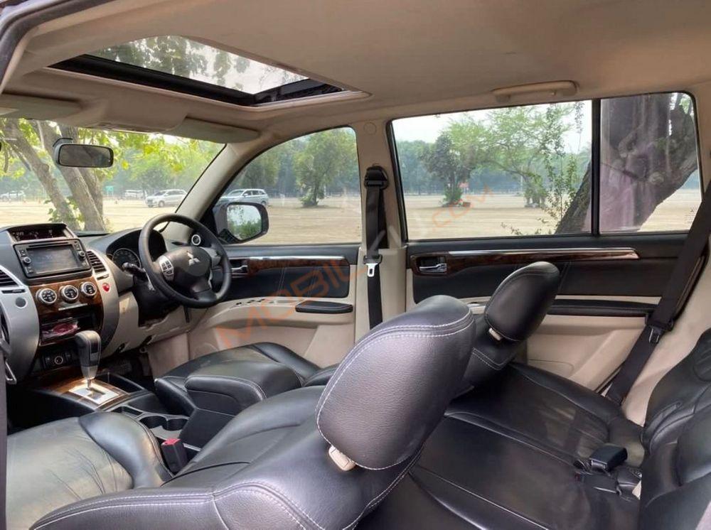 Mobil Mitsubishi Pajero Sport 2013